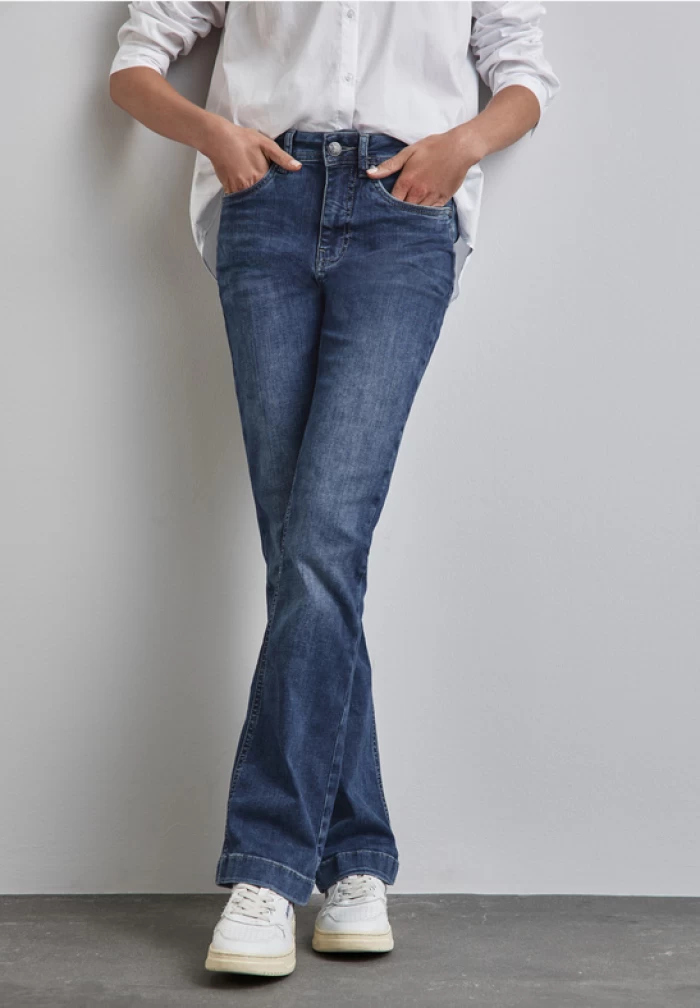 Style Denim-Bootcut,Slim fit,hw,midblue