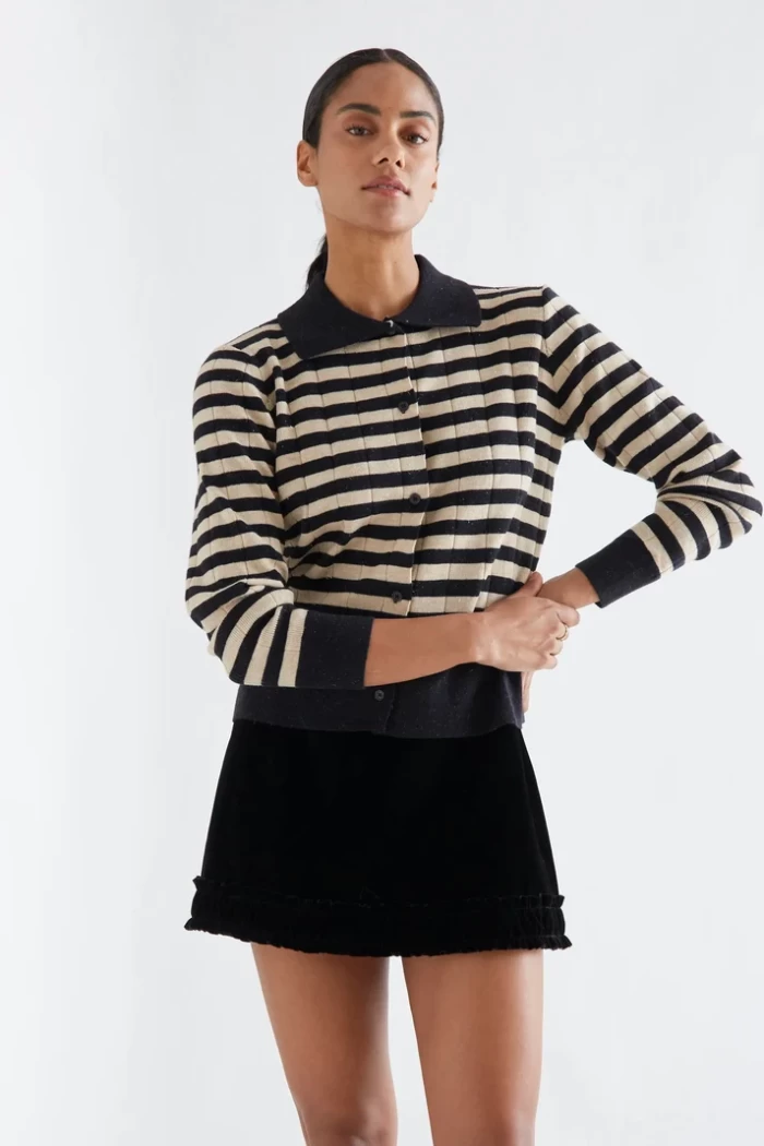 Cárdigan punto con estampado de rayas negro y beige COMPAÑIA FANTASTICA
